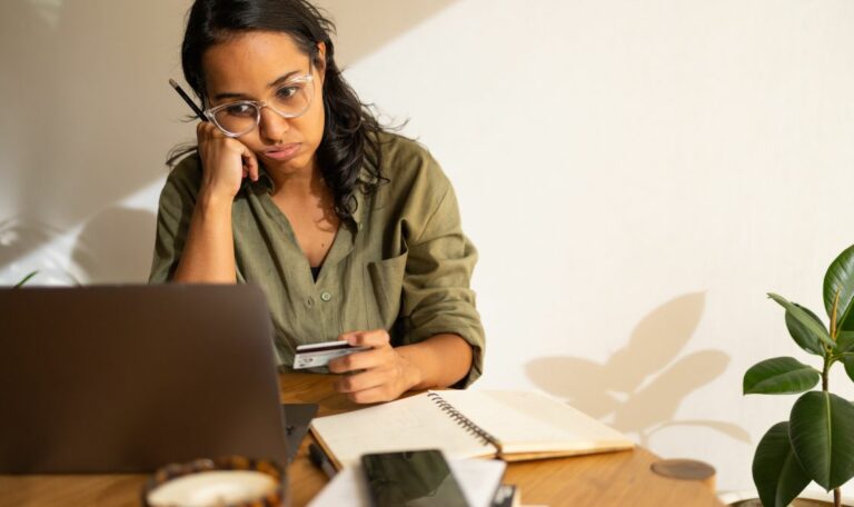 Como negociar dívidas e obter melhores condições de pagamento?